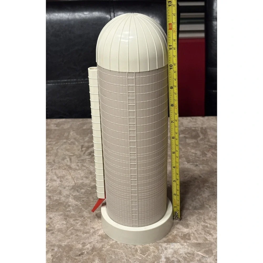 ERTL Farm Country Deluxe Farm Set Replacement Complete Corn Silo 1/64